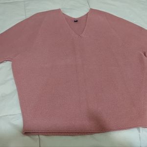 UNIQLO sweater  size:S  same color as pictures